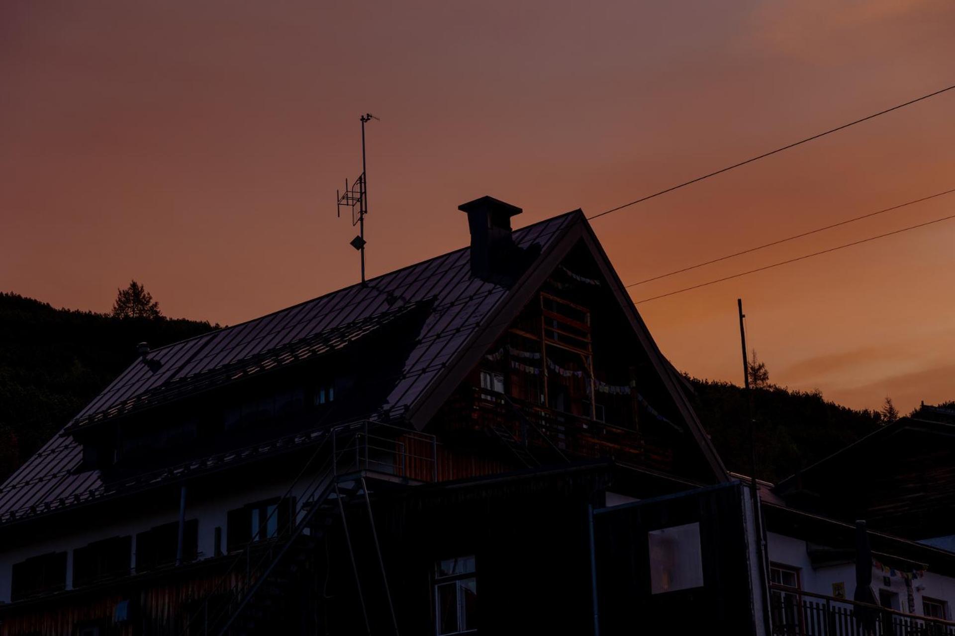 Gjaid-Alm 1739M Am Dachstein-Only Accessible By Cable Car Hotel Obertraun Exterior photo
